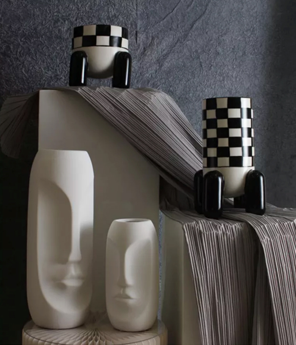 handmade-white-ceramic-flower-vase